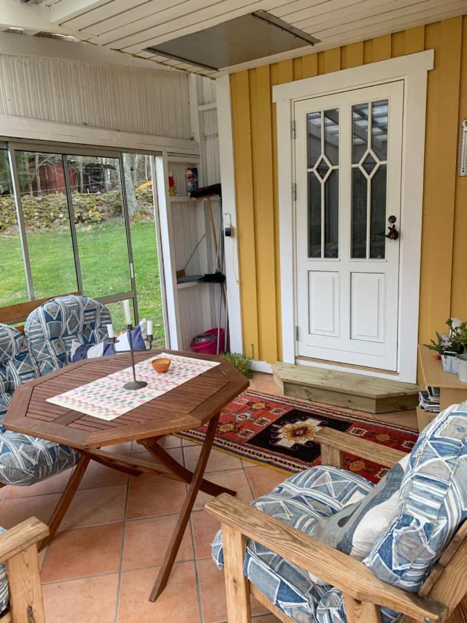 Villa Almagarden Lantlig Miljoe à Svängsta Extérieur photo