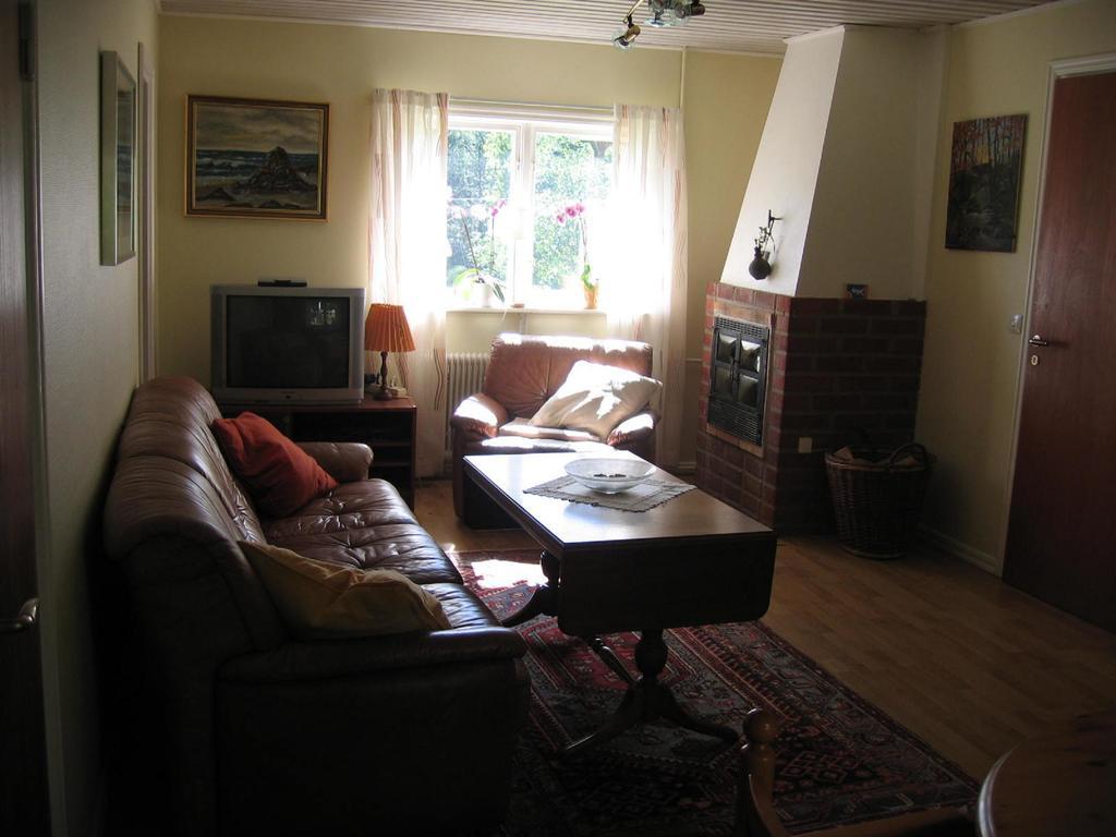Villa Almagarden Lantlig Miljoe à Svängsta Chambre photo